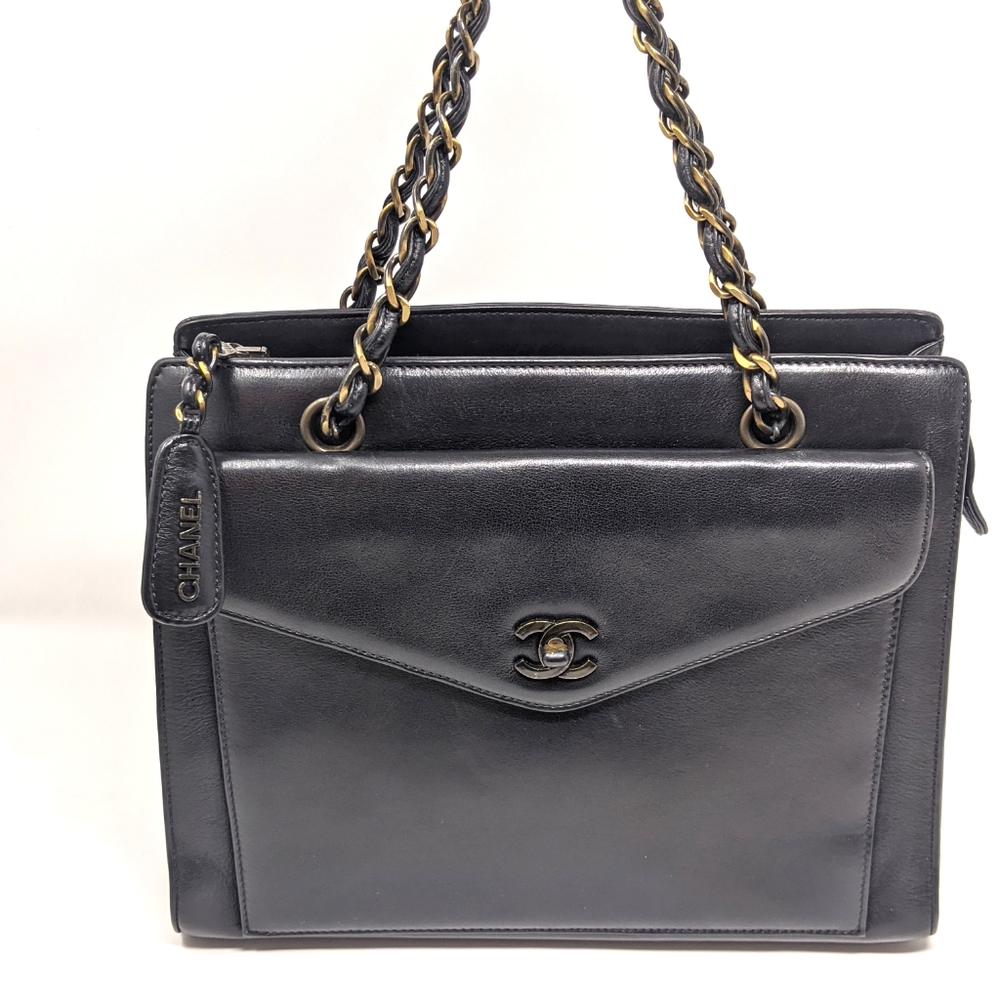 🎉 SALE 🎉 CHANEL BlACK BAG FRONT FLAP CHAIN TOTE More Pics!🎉 Vintage! 🦄 - Picture 14 of 16
